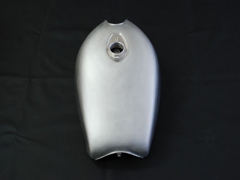 Kawasaki Z900 Aluminum fuel tank | BEATER-JAPAN - Aluminum tank -