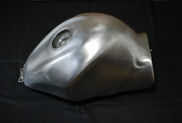 Suzuki GSXR1300R Hayabusa Fuel tank BEATERJAPAN Aluminum tank